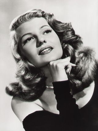 Anos 40 - Rita Hayworth - Reprodução