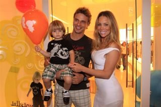 Danielle Winits, Cásseio Reis e Noah no lançamento da grife Dolce Abbraccio by Noah - Carlos Zambrotti/AgNews