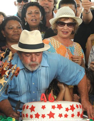 O presidente Luiz Inácio Lula da Silva celebra 64 anos - Elza Fiúza/Agência Brasil