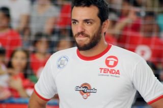 Rodrigo Lombardi participa do Futebol dos Artistas - AgNews