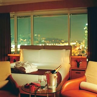 Grand Hyatt, 11 2838-1234 (saopaulo.grand.hyatt.com.br)