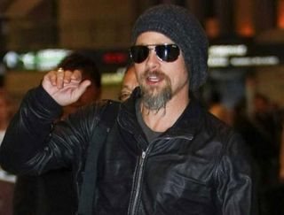 Brad Pitt faz tranças na barba antes de divulgação de filme - Reprodução