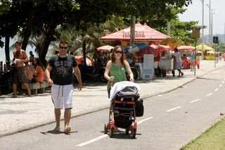 Fernanda Rodrigues e Raoni Carneiro - Adilson Lucas/AgNews