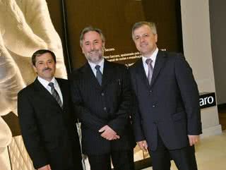 Os irmãos Ivo, Jorge e João Saccaro, diretores da Saccaro, recebem amigos na inauguração da primeira loja-conceito da grife, no Villagio Iguatemi, em Caxias do Sul. - DIEGO REDEL, EDUARDO TARRAN, GUILHERME JORDANI, IDA LUQUE E PEDRO CORTÊS