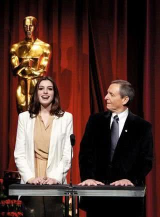 Anne Hathaway e o Oscar - REUTERS