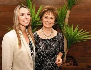 A empresária Giuliana Caliceti e sua tia, Ermínia Caliceti, participam do dia de venda especial das grifes Bobstore e Los Dos, no EmpórioNaka, em Curitiba. - Antônio More, Márcia Tavares, Marquinhos, Patrícia Monteiro e Piti Reali