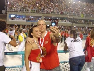 Carla Marins e Hugo Baltazar no Camarote CARAS Rio 2010 - caras.com.br