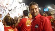 Gerard Butler - Aline Cebalos\ caras.com.br