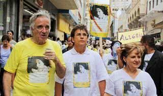 O maestro João Carlos Martins, Marcos Frota e a vice-prefeita de SP, Alda Marco Antônio, em bloco em SP. - ANDRÉ VICENTE, DANIEL FERRARI, MANOEL MESSIAS LOPES SANTOS, MÁRCIA TAVARES, MARIANA SANTOS, PITI REALI E WAGNER ORIGENES