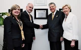 O casal Loreta e Reinaldo Domingos, governador do Rotary, recebe John Kenny, pres. do Rotary Internacional, e sua June no Salão Nobre do Colégio Rio Branco, em SP. - ANDRÉ VICENTE, FOTO STUDIO EQUIPE, GABRIELA LEME, LÍVIA CLOZEL, RODRIGO ZORZI, SILAS FONSECA