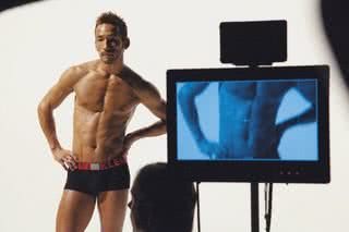 O jogador de futebol Hidetoshi Nakata é clicado para a Calvin Klein, em NY. - DARIUS KHONDJI, DOMINGOS ANTUNES, DUDU PACHECO, HENRI MERAY, NANA TAVARES, YAN BEY, WILSON ANDRADE