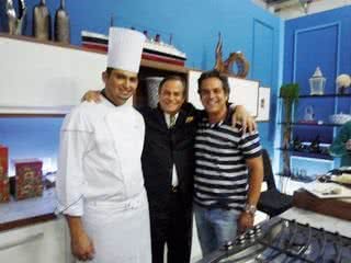 Ronnie Von recebe o chef Manoel Oliveira e Bruno dos Anjos, do Tastare, em seu programa, na TV Gazeta, SP. - EUGÊNIO LUCENA, HAMILTON OLIVEIRA, MÁRCIO STIVAL, PAULO GIBO, RODRIGO TREVISAN E TINHU GOMES