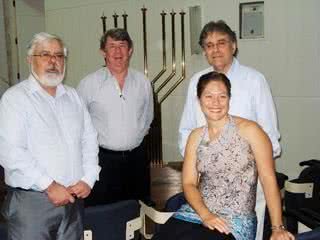 Jefferson Grosman (centro), da Nova Escola Judaica, recebe Haim Garty, Yayr Reisner e Maya Schuldines, do Inst. Weizmann de Ciências de Israel em evento na Hebraica, SP. - ANA CAROLINA LOPES, ANDRÉ VICENTE, CHRISTIAN PARENTE, EUGÊNIO GOULART, FÁBIO LAUB, IZILDA FRANÇA E PATI PATAH