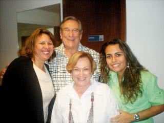 O casal Paulo Goulart e Nicette Bruno é recebido por Miriam Ramos e Katiane Sombra na Rádio USP FM, SP. - ANDRÉ ZARA, CELINA GERMER, FLAVIA FUSCO, FELIPE MARTI, JAQUELINE BARROS, JOÃO SAL, REBECA FIGUEIREDO