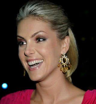 Ana Hickmann: ilumine seu olhar - AgNews