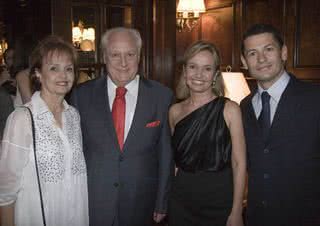 O casal Rosarita e René Ariel Dotti, Rogéria Dotti e o marido Marlus Doria - Estéfano Lessa