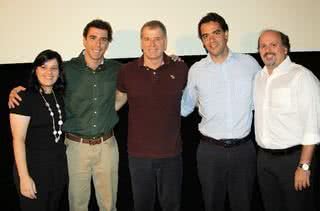 Bernardinho, técnico da Seleção Brasileira de Vôlei, faz palestra no Shopping Taboão, grande SP, entre Deise Moreira, Daniel Vieira, Carlos Alcântra e Ricardo Visco. - ANDRÉ VICENTE, CAROLINE DANTAS, DULCINÉIA ROMERO PACHECO , FABIANA LIMA, JOÃO SAL, LUCIANO ZANIN, MARCIA TIEMI, OVADIA SAADIA E SILAS FONSECA