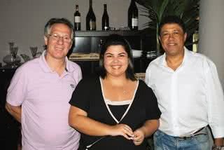 Fabiana Karla celebra sua peça Gorda no Ladrillo, de João Ruggiero e Waldir dos Santos. - CINTIA SANCHEZ, EUGÊNIO LUCENA, ILANA BESSLER, FÁBIO HURPIA, LIGIA GBROSCH, LUCIANO TREVISAN, LUIZ CITRON , MARIANA DEIENO, PATRICIA DE FREEITAS, PATRICIA TARTARI, PITI REALI