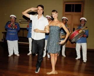 Luana vira bailarina - IVAN FARIA