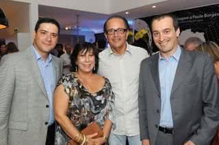 Leonardo Santos, franqueado Dell Anno, inaugura loja e recebe Eliana Kertész, artista plástica, Davi Bastos, arquiteto, e Frank Zietolie, diretor-presidente da marca. - ALINE BASTOS, ANDRÉ SCHIRM, IGOR ESTRELA PIXEL, PAULO SOUZA, PEDRO NICOLE, RUBENS NEMITZ JR E WAGNER DUQUE