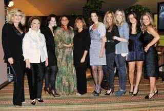 As chiques Marina de Sabrit e Yvone Niemeyer com Mariana Belém e Fafá de Belém, Patrícia Thomaz e Tatiana Monteiro de Barros, Sacha Chryzman e Fabiana Justus e Marcela e Letícia Linton, participam de coquetel da grife de lingerie italiana representada por - MARGARETH ABUSSAMRA / ABUSSAMRA PHOTOS