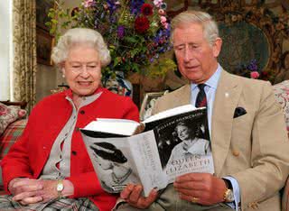 Rainha Elizabeth II e Príncipe Charles - Getty Images