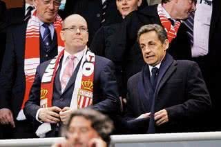 Albert II e Nicolas Sarkozy no estádio - Reuters