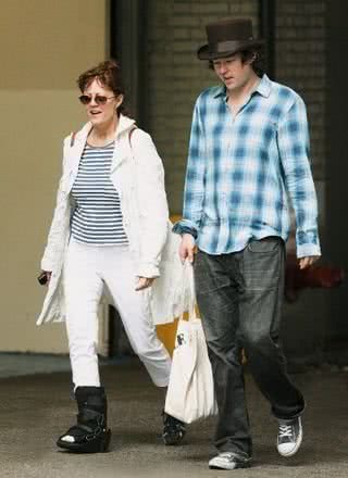 Susan Sarandon e Jonathan em NY - GROSBY GROUP