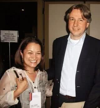 Rosely Boschini, pres. da Câmara Brasileira de Letras, e Jürgen Boos, pres. da Feira de Frankfurt, no 1º Congresso Internacional do Livro Digital, SP. - ALESSANDRA GERZOSCHKOWITZ, CAROLINE DANTAS, JULIANA VICTORINO, MAGDA NASCIMENTO, OVADIA SAADIA E REUTERS