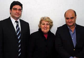 Ricardo Alves de Lima, do Inst. Nac. de Pós-Graduação, Aparecida Maria Clapis de Paula, da Fac. Mário Schenberg, e Rui Albuquerque, do Grupo Lusófona, assinam convênio entre a Universidade Lusófona de Portugal e o instituto, em SP. - DANIELA FILOMENO, ERASMO NASCIMENTO, LORENZO FABRI, MARRI NOGUEIRA, NAJLA KUBRUSLY, RICARDO PRADO, RICARDO RIBES, RICARDO STUCKERT/PR, RUBEN RV3 STUDIO E VANESSA KOHLER