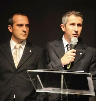 Eduardo Gurjão e Rogério Garcia, da Associação dos Lojistas da Zona Leste, lançam o Pool Design, em São Paulo. - ANDERSON MIRANDA, BETO RIGINIK, CELINA CHEDE, CELINA GERMER, ENEIDA SIMÕES, HELSON GOMES, MARCUS CACAIS, PAULO PEREIRA E WALDEMIR FILETTI