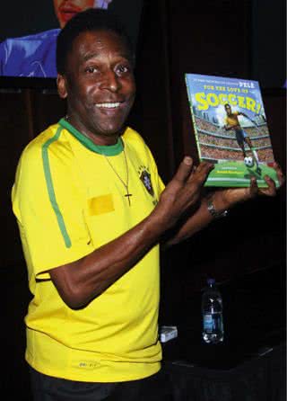 Pelé lança livro em NY - The Grosby Group