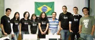 De camiseta preta, os estudantes Ivan Coelho, Suzana Nishimoto, Giovanna Salles, Luani Bissi, Joana Silva, Márcio da Silva e Rafael Bicudo participam de evento com Ricardo Santos e Rodrigo Raso, da Milk Comunicação, em SP. - ANA BEATRIZ CHACUR, CÉSAR ARAÚJO, CINTIA SANCHEZ, EUGÊNIO LUCENA, FREDERICO UEHARA, GLADSTONE CAMPOS, MAGDA NASCIMENTO, PATRÍCIA NASCIMENTO, PAULO GUIMARÃES E REINALDO FEURHUBER