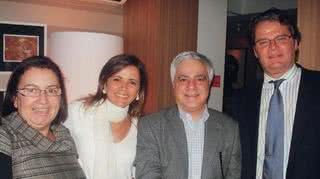 Rosangela e José Felix, da NET, visitam espaço de Maricy Borges (de branco), com o marido, André Borges (de gravata), da NET, na Casa Cor, no Jockey Club, em SP. - AGÊNCIA REBIZZI, ANDRÉ VICENTE, DEBORAH VAIDERGORN, FABIO ZANZERI, JORGE ROSENBERG, LILICA MATTOS, MIDORI DE LUCCA, MURILO MEDINA, NELSON PEIXOTO, RODRIGO ZORZI E VERÔNICA CAMPOS