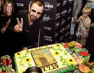 Ringo Starr festeja os seus 70 anos na Big Apple - REUTERS