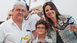 Ricardo Schmitt Müller, da Miucha, seu filho Ricardo e Luciana Gimenez lançam a nova linha Miucha by Luciana Gimenez, na Francal, em SP. - ANDRÉ DA COSTA ANDREONI, BOB FONSECA, FRANCIO DE HOLANDA, HENRY LOPES, JACQUES DEQUEKER, LUCIANA PRÉZIA, ORLANDO MOURÃO, PAULO VIEIRA/CAPÍTULO HUM, SUZANA ELIAS AZAR E TIAGO CHEDIAK