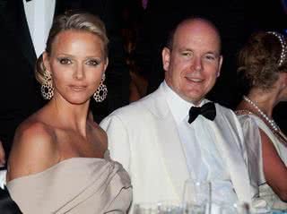 Charlene Wittstock e Príncipe Albert II - Getty Images