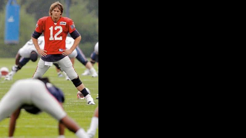 Tom Brady volta ao campo