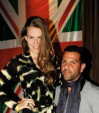 Johanna Stein festeja ao lado do marido, Alexandre Birman, lançamento da Resort Collection da Schutz, grife de calçados dele, no Londra, Rio. - CLÁUDIO WAKAHARA, GEORGE MAGARAIA/IMAGENS MAGASAC, GLAYCON MUNIZ, MARCELO GERMANO, MÁRCIA ALVES, RICARDO PRADO E SÉRGIO ANDRADE