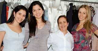 Jacqueline Melo Pereira, Thaís Pradella, Iêda Moraes e Renata Bezerra Silva no lançamento da coleção de verão da Bobstore, em São Paulo. - ANTÔNIO CARLOS BERTAGNOLI, GABRIELA LEME, JULLIANY DUARTE, KARINE ALCÂNTARA, MIKAEL JANSSON, OSVALDO VENTURA, RICARDO RIBES, ROBERTA YOSHIDA, RODOLFO NETO E TERRY RICHARDSON