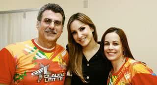 Claudia Leitte recebe o senador Romero Jucá, com a mulher, Rose Britto, antes de show em Boa Vista, RR. - ADEMIR RODRIGUES, ALAN MARQUES, ANTÔNIO MORE / SPACE PHOTOGRAPHY, DÊNIO SIMÕES, MANOEL JUNIOR E RICARDO RANGUETTI