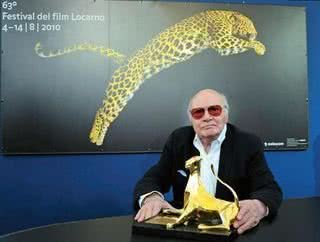 Francesco Rosi recebe prêmio em festival - REUTERS