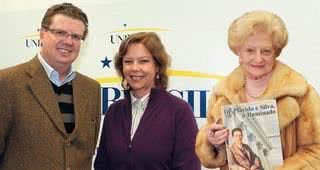 Em Curitiba, Clémerson Merlim Clève, da UniBrasil, com as jornalistas Eliane Cantanhêde e Juril Carnasciali, no evento. - AMARILDO HENNING, BRUNO STUCKERT, DÊNIO SIMÕES, EDUARDO BETINARDI, GEORGE VIEIRA, GIOVANI LORENZEN, JUNIA GARRIDO, MARIA CRISTINA CZINISCKY DA SILVA VIEIRA, MAURO CAMPOS, NAIDERON JR E RONNY CAJANGO