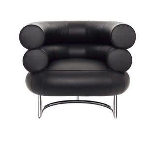 A poltrona Bibendum é um clássico da irlandesa Eileen Gray, feita de tubos dado, madeira, borracha e revestimento de couro tecido Classicon, (11)3086-1661, classicon.com - Divulgação