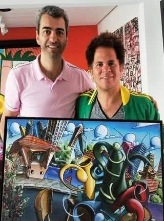 Paulo Lara dá a Romero Britto tela sua no Studio Art, de Robson Britto, em SP. - ALÊ BRAGA, ANDRÉIA NADER, DECO RODRIGUES, JAMES RODRIGUES, LULA LOPES, PEDRO LOES, RAFAELLA SILVA, RENATA JUBRAN, RICARDO PRADO E THIAGO MORAES