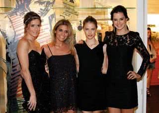 Deborah Secco, Carina Duek, Laura Neiva e Vera Viel - AGNEWS