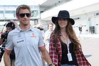 Jenson Button e a namorada Jessica Michibata - Cityfiles