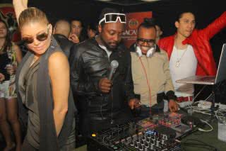 Fergie e os outros integrantes do The Black Eyed Peas curtem noite em Fortaleza - Divulgação