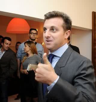 Luciano Huck - AgNews