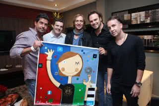 Luciano Martins, Eduardo Philipps, David Guetta, Duda Cunha e Ricardo Flores. - Adriel Douglas